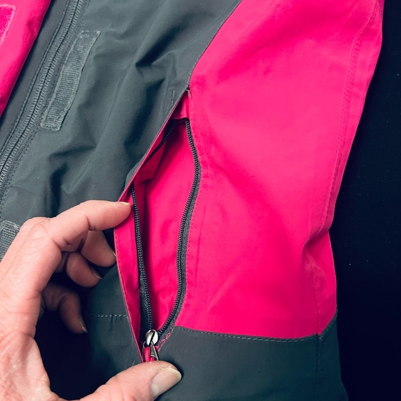 The North Face “Hyvent” Jacket, Women’s XS & LIKE NEW! - Picture 6 of 10